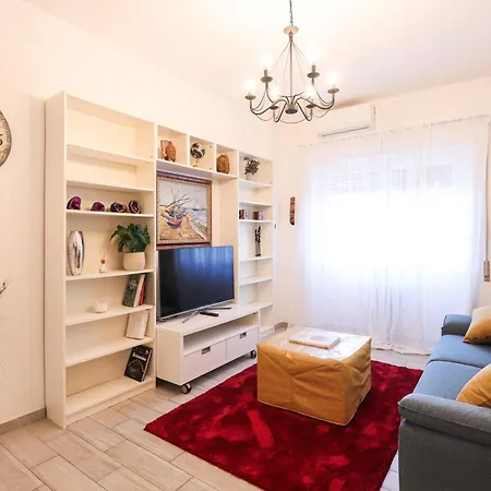 Apartament 15min Center - Charme & Chic With Hot Tub *
